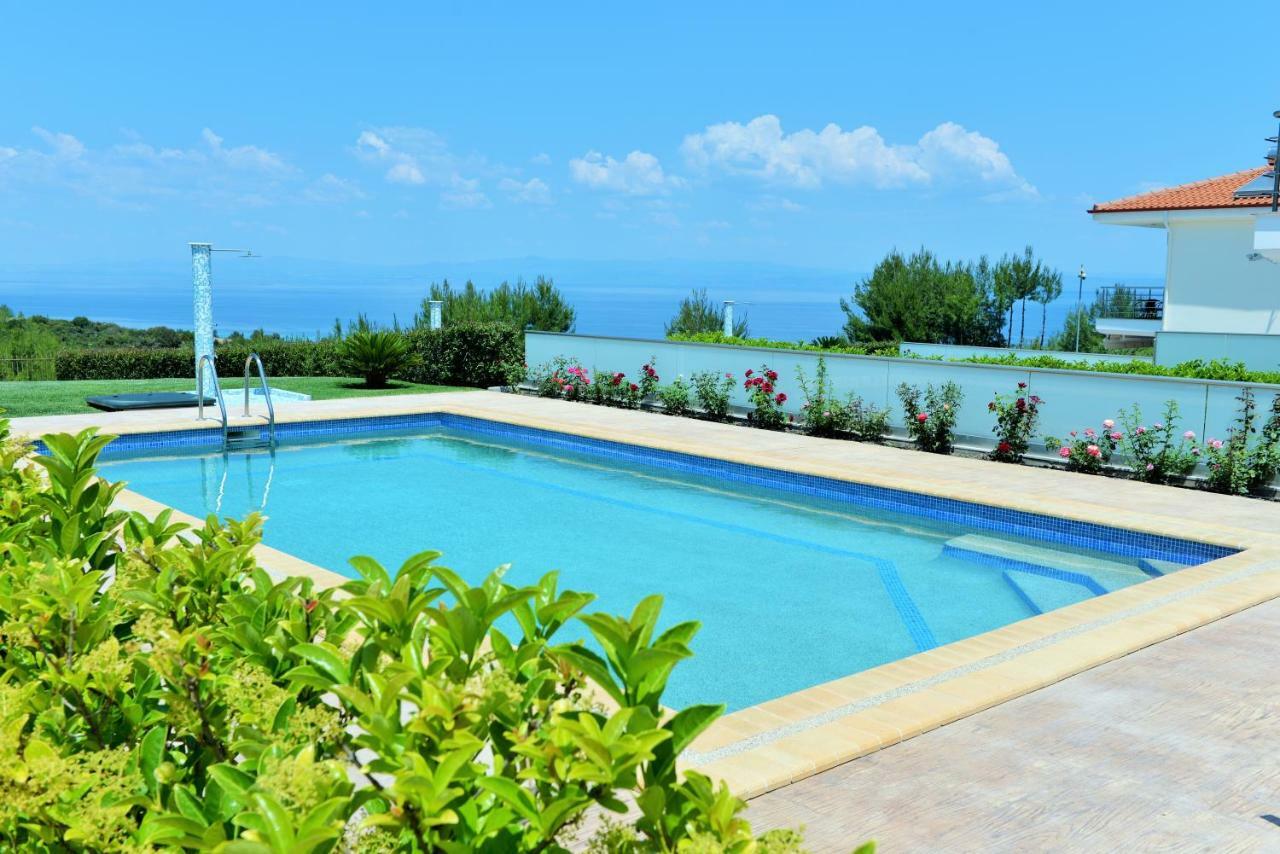 Villas Hanioti Bagian luar foto